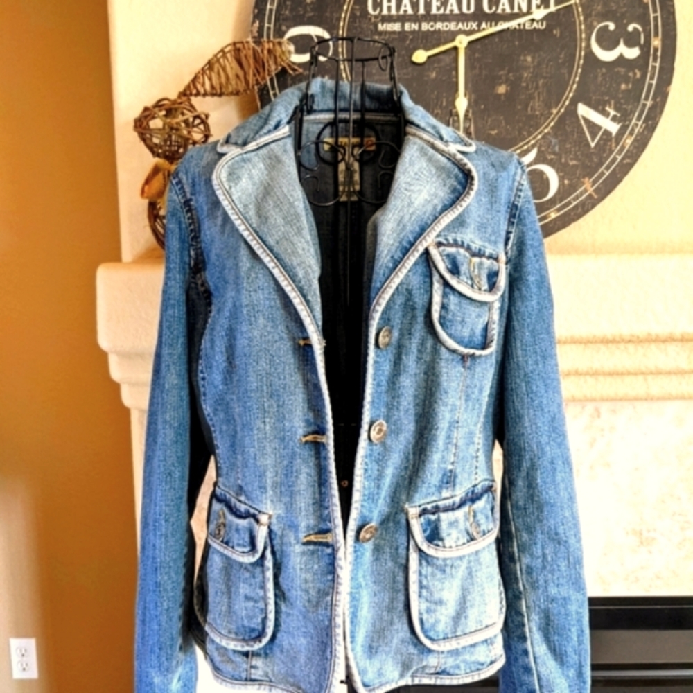 Women's Size 8 Denim Blazer by Stamp 10